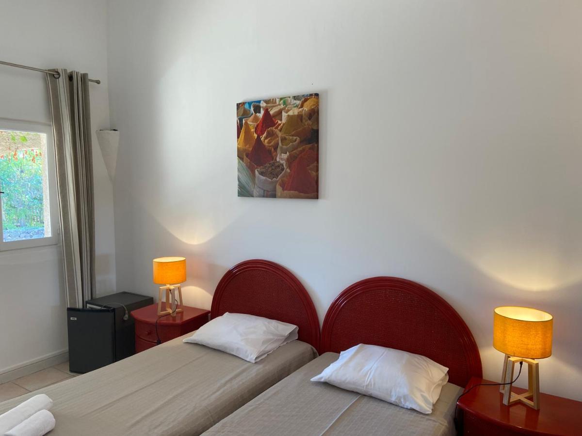 Les Lodges De La Plage U Dragulinu Sari-Solenzara Exterior foto