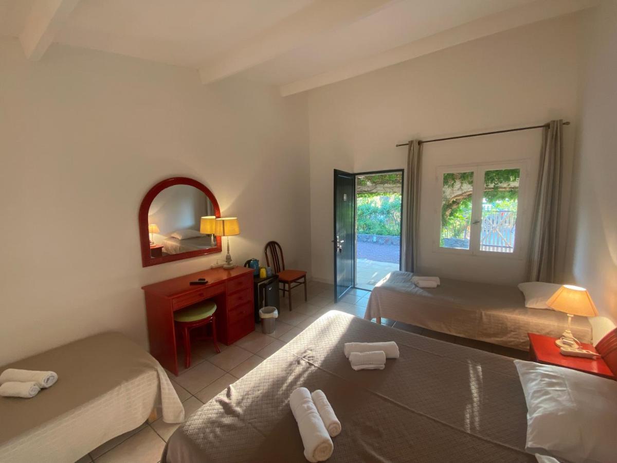 Les Lodges De La Plage U Dragulinu Sari-Solenzara Exterior foto