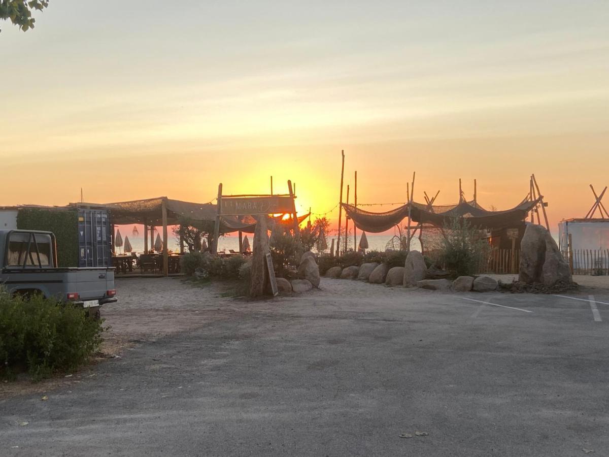 Les Lodges De La Plage U Dragulinu Sari-Solenzara Exterior foto